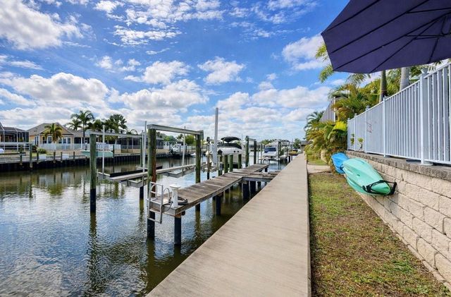 5715 SEA TROUT PLACE, Apollo Beach, FL 33572