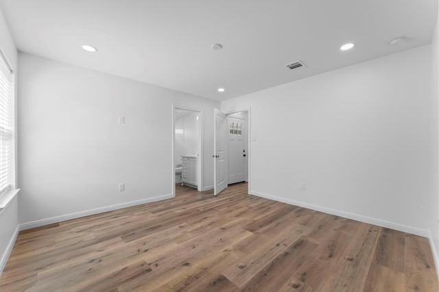 1507 N Durham Drive, Houston, TX 77008