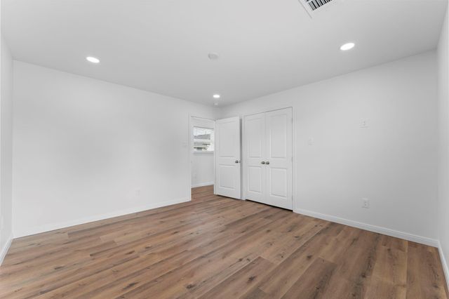 1507 N Durham Drive, Houston, TX 77008