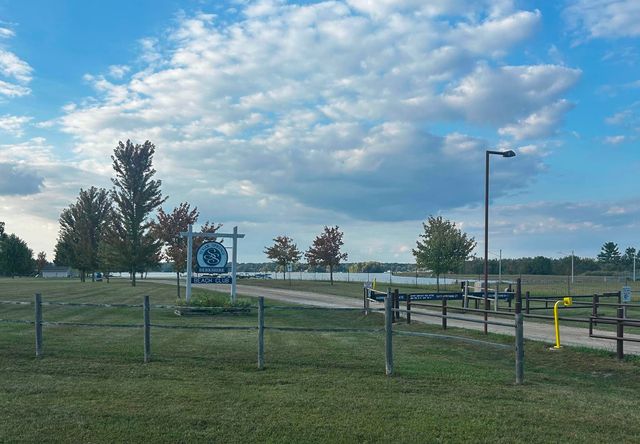 1907 Berkshire Drive, Gladwin, MI 48624