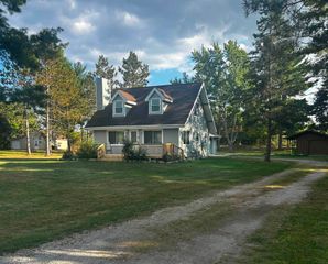 1907 Berkshire Drive, Gladwin, MI 48624