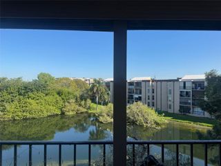 8897 Fontainebleau Blvd 408, Miami, FL 33172