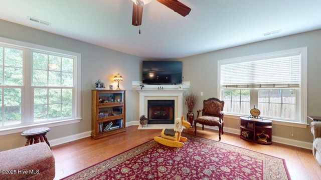 307 Iverleigh Lane, Jacksonville, NC 28540