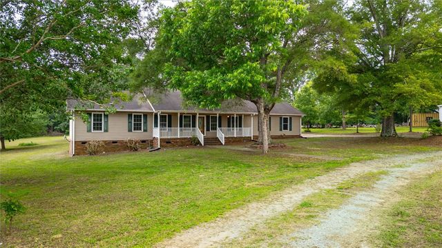 10628 Augusta Road, Belton, SC 29627