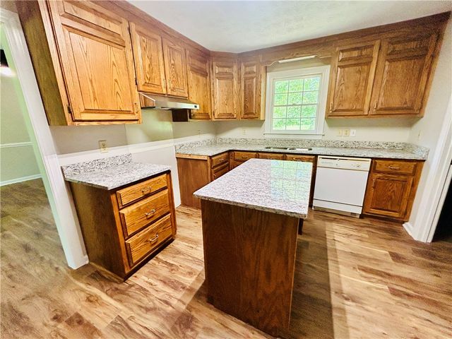 10628 Augusta Road, Belton, SC 29627