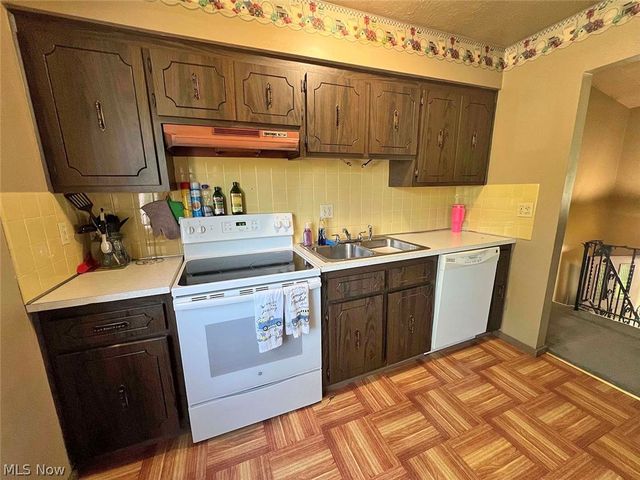 4060 Tudor Avenue, Brunswick, OH 44212