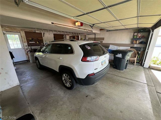 4060 Tudor Avenue, Brunswick, OH 44212