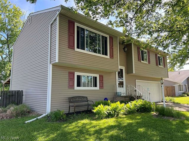 4060 Tudor Avenue, Brunswick, OH 44212