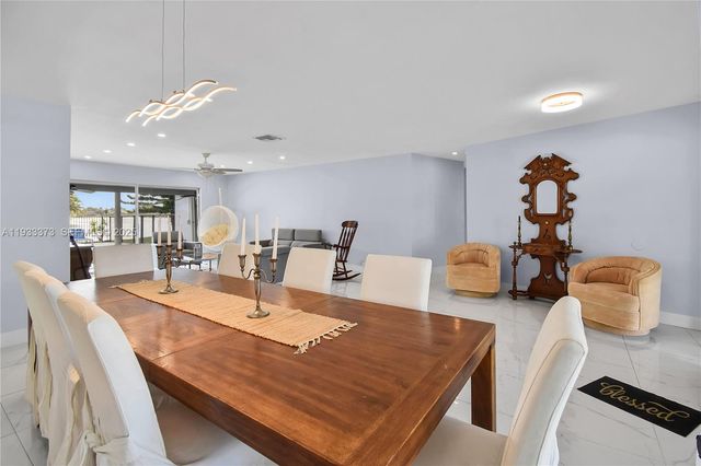 406 Sailboat Cir, Weston, FL 33326