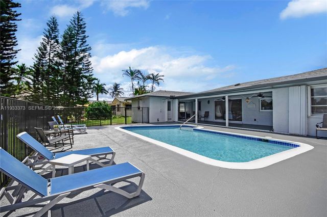 406 Sailboat Cir, Weston, FL 33326