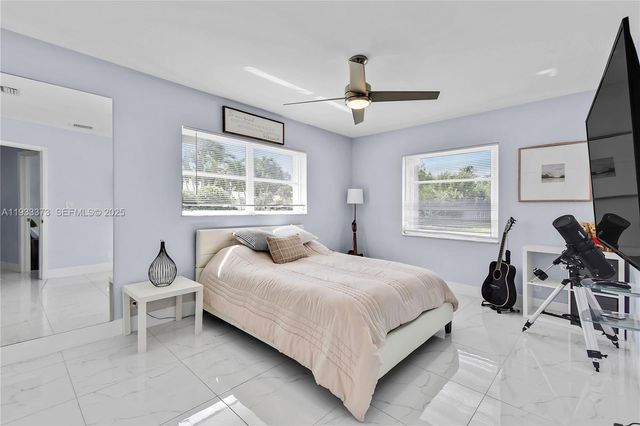 406 Sailboat Cir, Weston, FL 33326