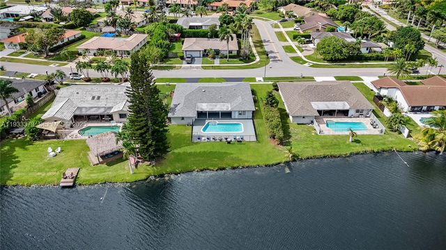 406 Sailboat Cir, Weston, FL 33326