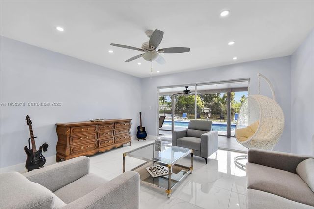 406 Sailboat Cir, Weston, FL 33326