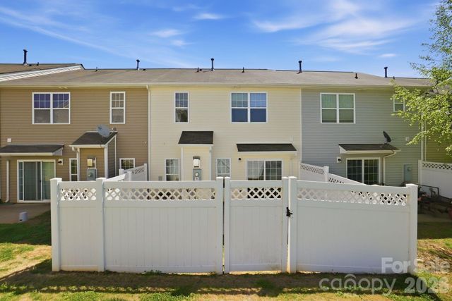 2095 Shady Pond Drive, Clover, SC 29710