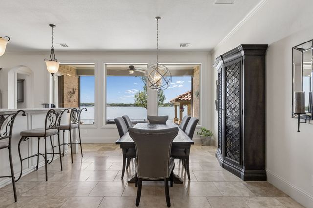 10047 Lakeside Drive, Fort Worth, TX 76179