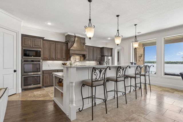 10047 Lakeside Drive, Fort Worth, TX 76179
