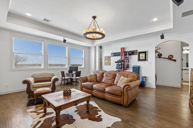 10047 Lakeside Drive, Fort Worth, TX 76179