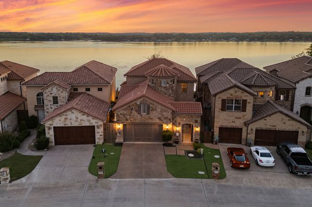10047 Lakeside Drive, Fort Worth, TX 76179