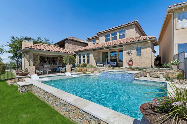 10047 Lakeside Drive, Fort Worth, TX 76179
