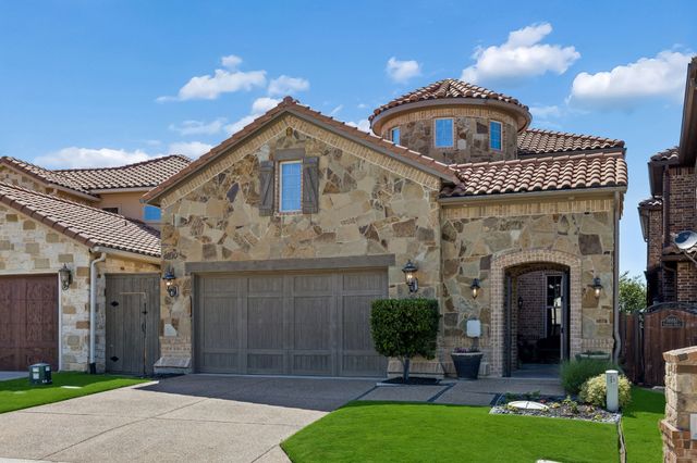 10047 Lakeside Drive, Fort Worth, TX 76179