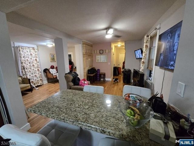 36 Holland Street, Newark, NJ 07103