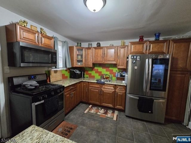 36 Holland Street, Newark, NJ 07103