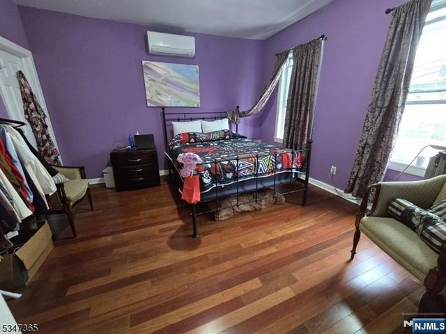 36 Holland Street, Newark, NJ 07103