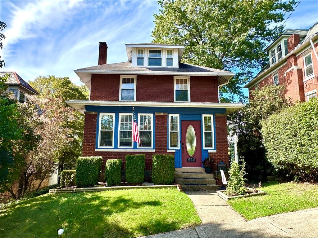 560 4th St, City Of But Ne, PA 16001