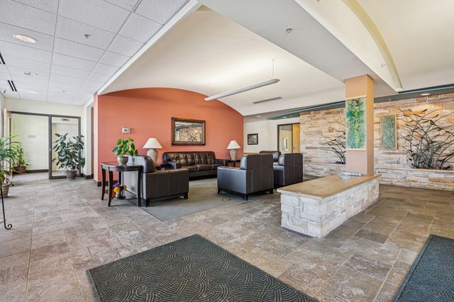 9355 Irving Park Road 420, Schiller Park, IL 60176