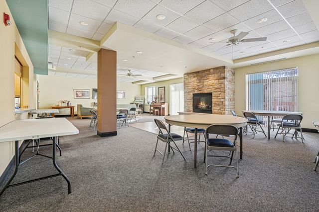 9355 Irving Park Road 420, Schiller Park, IL 60176