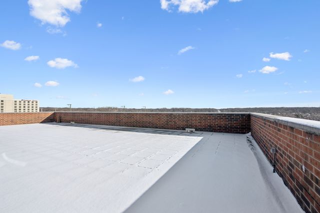 9355 Irving Park Road 420, Schiller Park, IL 60176