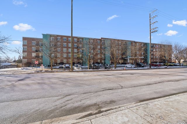 9355 Irving Park Road 420, Schiller Park, IL 60176