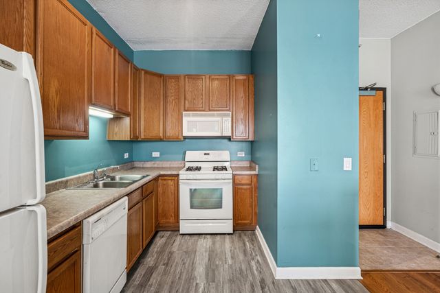 9355 Irving Park Road 420, Schiller Park, IL 60176