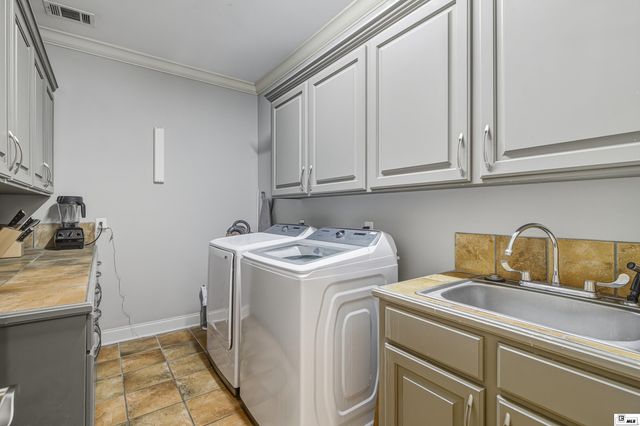 421 EAST FRENCHMAN'S BEND ROAD, Monroe, LA 71203