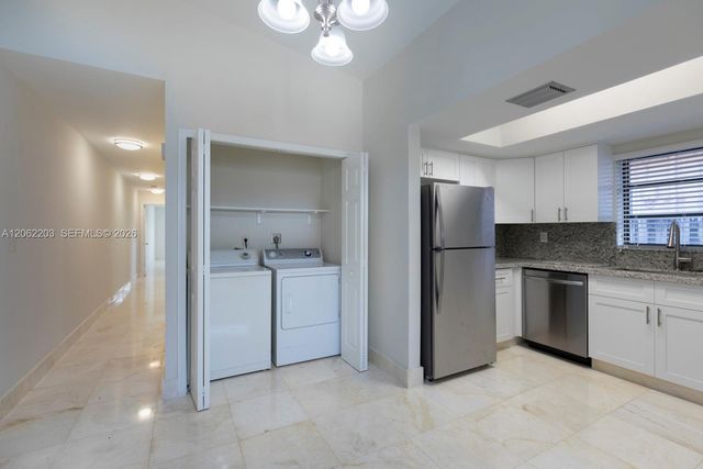 2733 SW 31st Place A, Miami, FL 33133