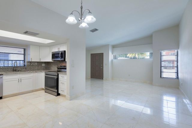 2733 SW 31st Place A, Miami, FL 33133