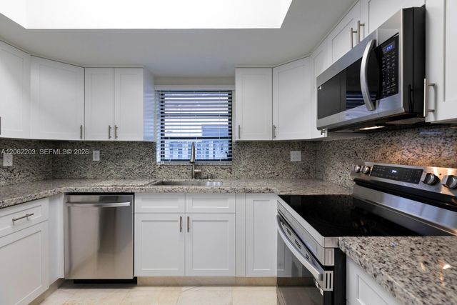 2733 SW 31st Place A, Miami, FL 33133
