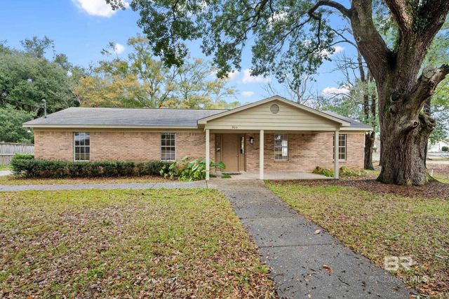 905 Bonita Avenue, Daphne, AL 36526