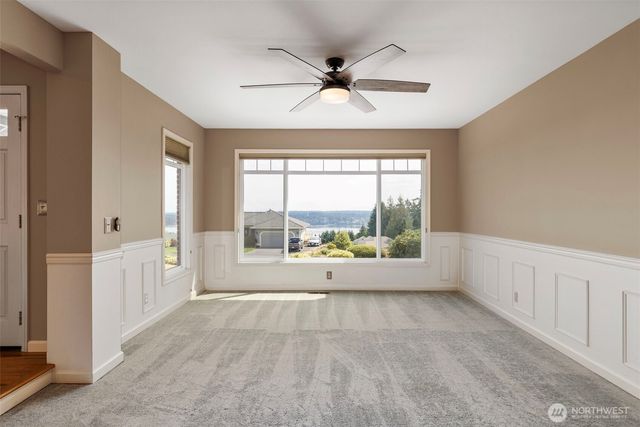 7685 Esther Place NW, Silverdale, WA 98383