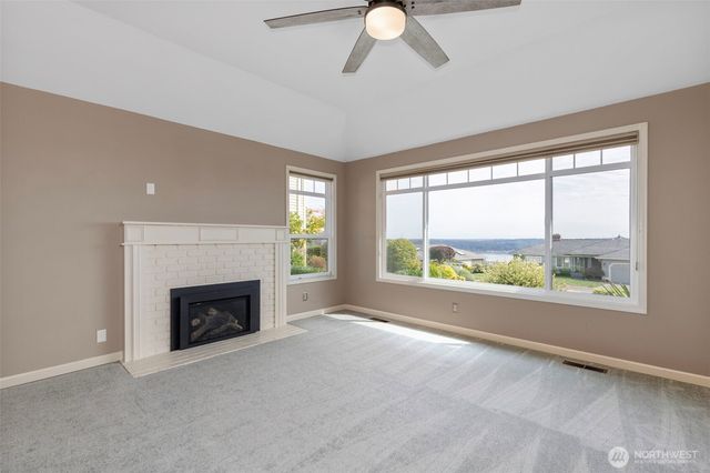 7685 Esther Place NW, Silverdale, WA 98383