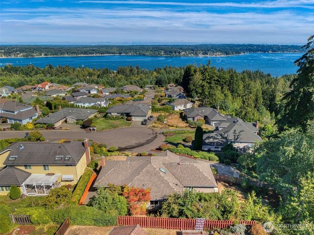 7685 Esther Place NW, Silverdale, WA 98383