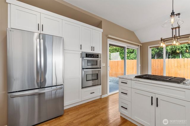 7685 Esther Place NW, Silverdale, WA 98383