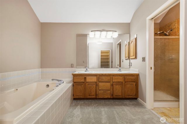 7685 Esther Place NW, Silverdale, WA 98383