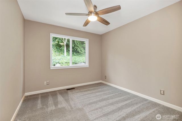 7685 Esther Place NW, Silverdale, WA 98383