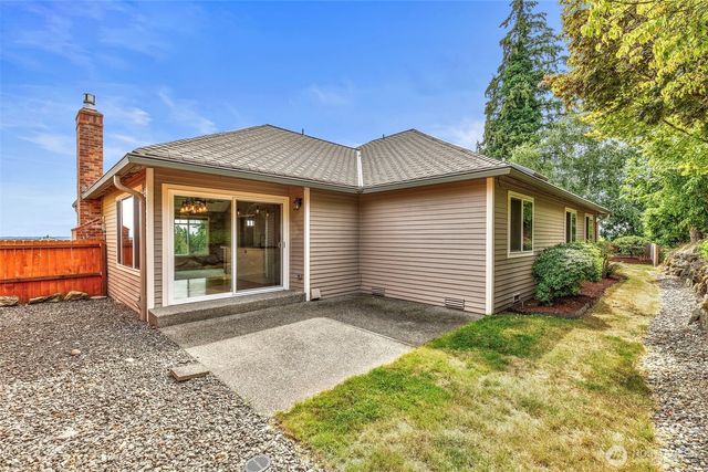 7685 Esther Place NW, Silverdale, WA 98383