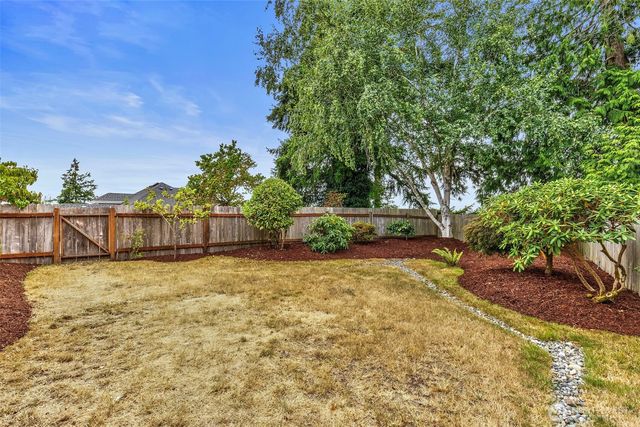 7685 Esther Place NW, Silverdale, WA 98383
