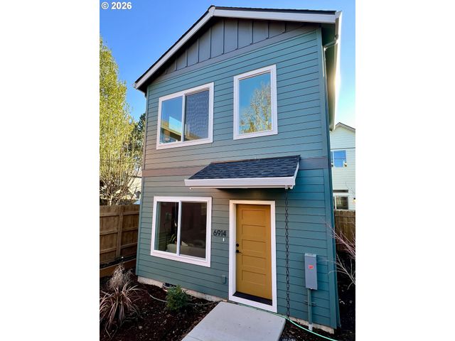 6914 N SWIFT St, Portland, OR 97203