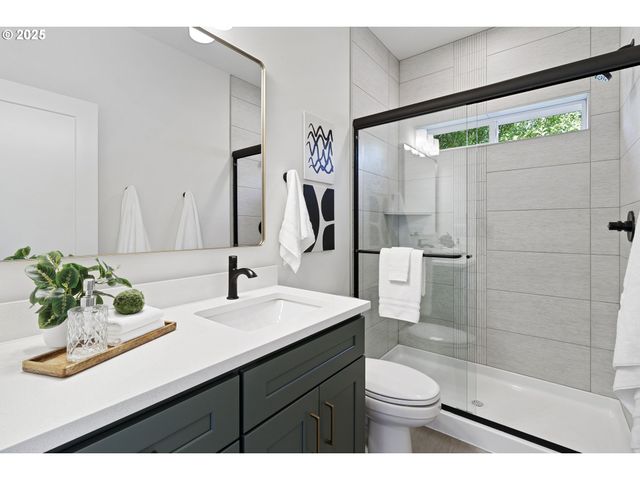 6914 N SWIFT St, Portland, OR 97203