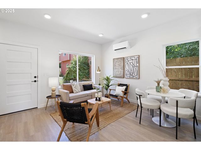 6914 N SWIFT St, Portland, OR 97203