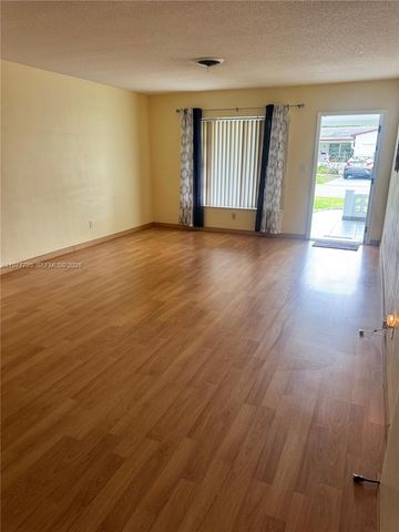 4933 NW 42nd Street, Lauderdale Lakes, FL 33319